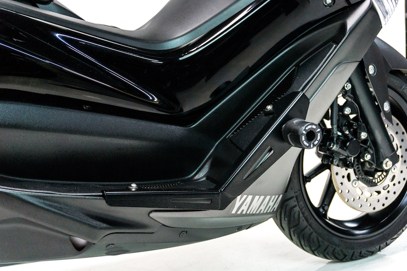 Slider delantero variant negro FP Yamaha Nmax